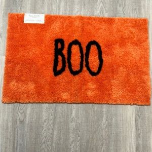 Boo rae dunn bath mat 20"x 32"